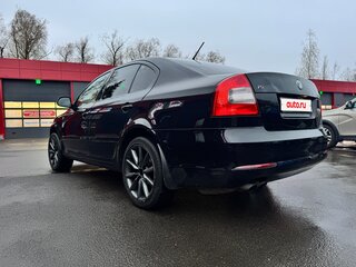2011 Skoda Octavia DSG7 II (A5) Рестайлинг, чёрный, 800000 рублей, вид 5