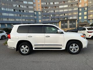 2014 Toyota Land Cruiser 200 Series Рестайлинг 1, белый, 4500000 рублей, вид 2