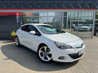 2012 Opel Astra GTC J Рестайлинг, белый, 699900 рублей, вид 1