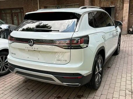 2023 Volkswagen Tayron I Рестайлинг, белый, 2700000 рублей, вид 2
