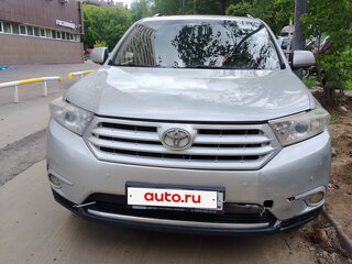 2012 Toyota Highlander II (XU40) Рестайлинг, серебристый, 2000000 рублей, вид 1