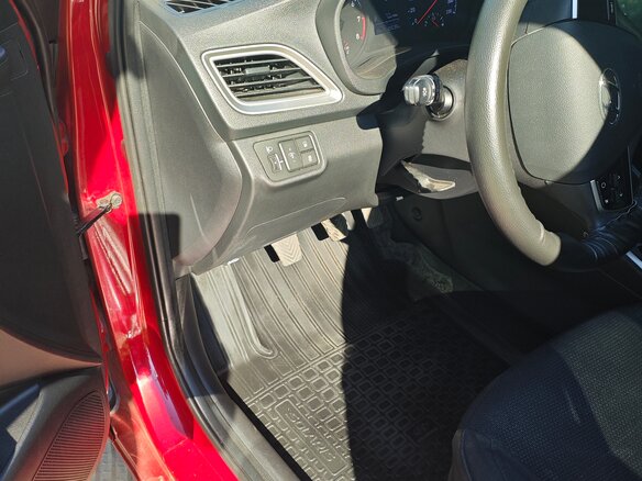2019 Hyundai Solaris II, красный, 1310000 рублей - вид 7