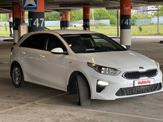 2018 Kia Ceed III, белый, 1449999 рублей, вид 3