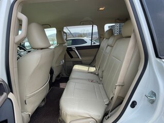 2019 Toyota Land Cruiser Prado 150 Series Рестайлинг 2, белый, 4750000 рублей, вид 5