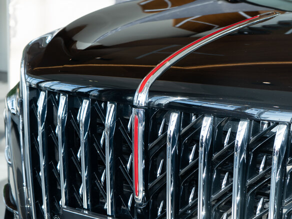 2025 Hongqi HS5 I Рестайлинг, чёрный - вид 2