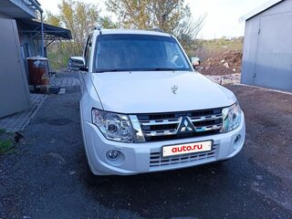 2013 Mitsubishi Pajero IV Рестайлинг 1, белый, 2600000 рублей, вид 1