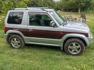 2010 Mitsubishi Pajero Mini II, серебристый, 770000 рублей, вид 2