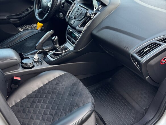 2011 Ford Focus III, серебристый, 800000 рублей - вид 10