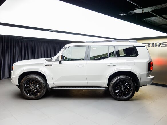 2025 Toyota Land Cruiser Prado 250 Series, белый, 10200000 рублей - вид 5