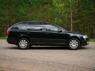 2008 Skoda Octavia II (A5), чёрный, 650000 рублей, вид 4