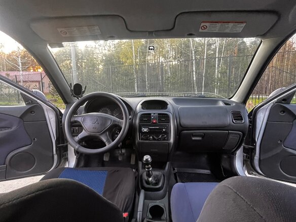 2003 Mitsubishi Carisma I Рестайлинг, серый, 190000 рублей - вид 13