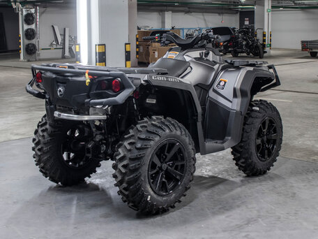 2024 BRP Can-Am Outlander XT 1000R, чёрный, 1984066 рублей, вид 4