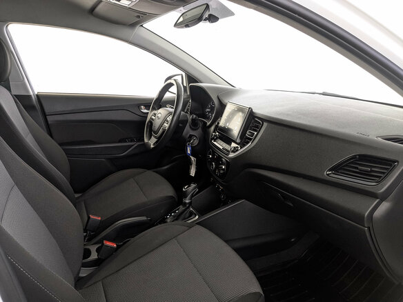2021 Hyundai Solaris II Рестайлинг, белый - вид 11