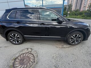 2019 Volkswagen Tiguan II, чёрный, 2800000 рублей, вид 5