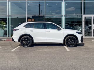 2026 Volkswagen Tiguan L Pro III (China Market), белый, 4900000 рублей, вид 4