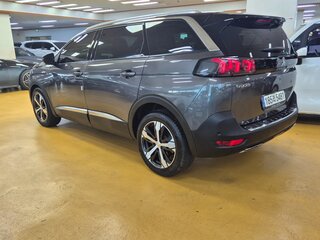 2021 Peugeot 5008 II Рестайлинг, серый, 2359999 рублей, вид 4