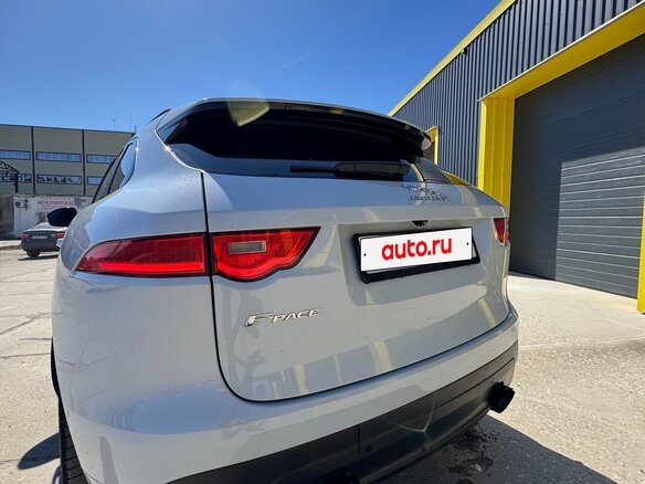 2018 Jaguar F-Pace I, белый, 2550000 рублей - вид 9