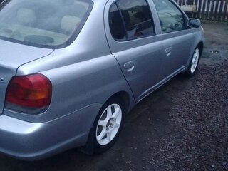 2002 Toyota Platz, серый, 340000 рублей, вид 4