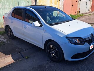2017 Renault Logan II, белый, 850000 рублей, вид 2