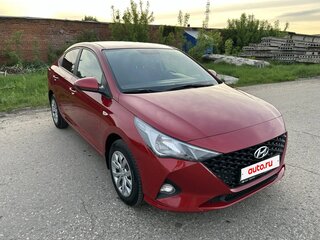 2020 Hyundai Solaris II Рестайлинг, красный, 1680000 рублей, вид 2