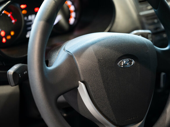 2026 Lada (ВАЗ) Granta I Рестайлинг, красный, 1088000 рублей - вид 15