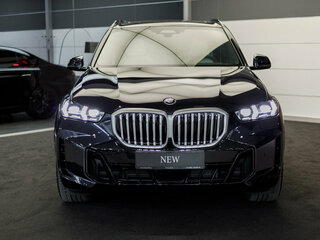 2026 BMW X5 40i IV (G05/G18) Рестайлинг, чёрный, 14555000 рублей, вид 3