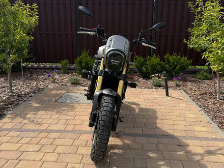 2022 Benelli Leoncino 800 Trail, серый, 655000 рублей, вид 2