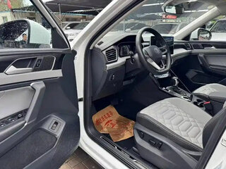 2022 Volkswagen Tayron I, белый, 1893025 рублей, вид 5