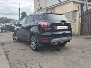 2018 Ford Kuga II Рестайлинг, чёрный, 1675000 рублей, вид 4