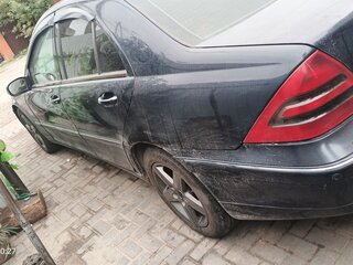 2001 Mercedes-Benz C-Класс 180 II (W203), синий, 470000 рублей, вид 3