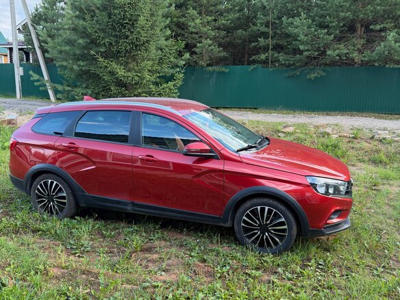 2021 Lada (ВАЗ) Vesta SW Cross I, красный, 1299000 рублей - вид 3