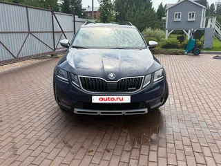 2017 Skoda Octavia Scout III (A7) Рестайлинг, синий, 1990000 рублей, вид 2
