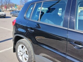 2014 Volkswagen Tiguan I Рестайлинг, чёрный, 1400000 рублей, вид 5