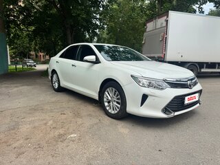 2014 Toyota Camry VII (XV50) Рестайлинг, белый, 1599999 рублей, вид 3