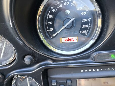 2011 Harley-Davidson Electra Glide, коричневый, 800000 рублей, вид 3