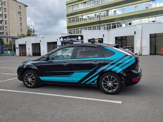 2010 Ford Focus II Рестайлинг, чёрный, 700000 рублей, вид 5