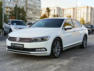 2016 Volkswagen Passat B8, белый, 1335000 рублей, вид 1