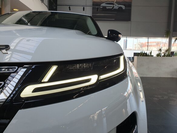 2025 Land Rover Range Rover Evoque L II Рестайлинг, белый - вид 10