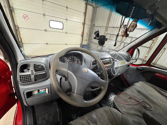 2011 Fiat Professional Ducato, красный, 850000 рублей - вид 6
