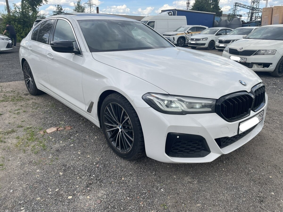 Открыть фотографии: BMW 5 серии VII (G30/G31/G38) Рестайлинг