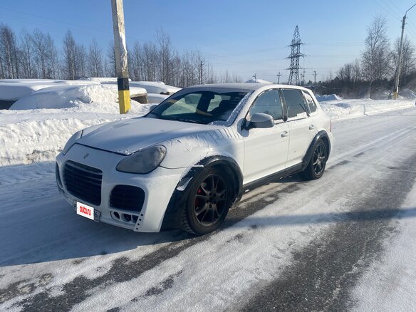 2004 Porsche Cayenne Turbo I (955), белый, 780000 рублей
