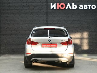 2013 BMW X1 18i I (E84) Рестайлинг, серый, 1225000 рублей, вид 5