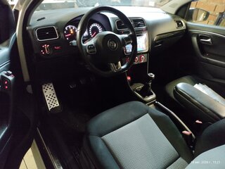2011 Volkswagen Polo V, белый, 600000 рублей, вид 5