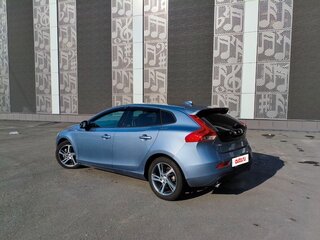2016 Volvo V40 II Рестайлинг, синий, 1000000 рублей, вид 4