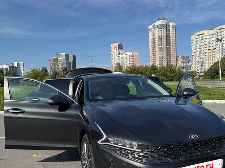 2021 Kia K5 III, серый, 2250000 рублей, вид 1