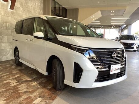 Nissan Serena VI (C28)