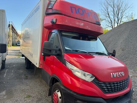 2022 Iveco Daily, красный, 3400000 рублей, вид 3