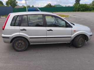 2003 Ford Fusion I, серебристый, 350000 рублей, вид 2