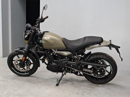 2026 Royal Enfield Guerrilla 450, зелёный, 559000 рублей, вид 1