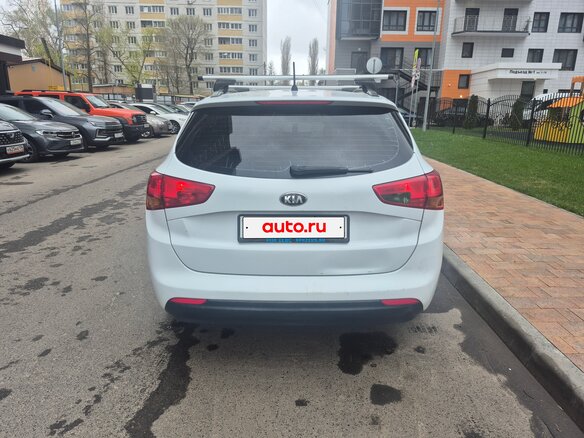 2014 Kia Ceed II, белый, 560000 рублей - вид 5